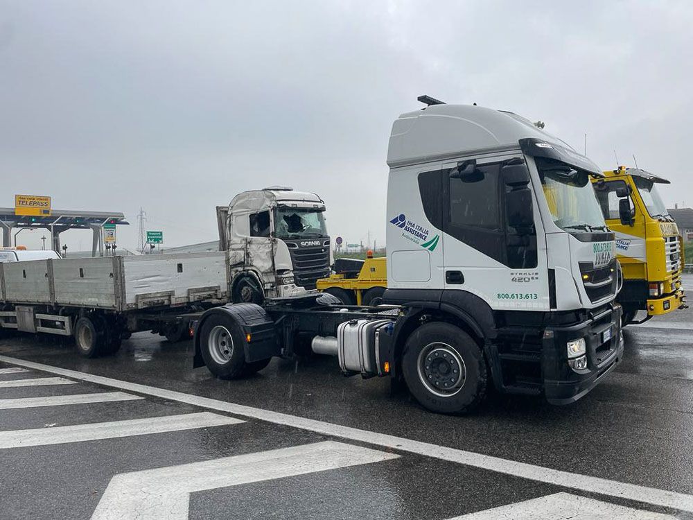 Carrozzeria Ramazzotti — sito web per officina e soccorso stradale h24 a Monte San Vito